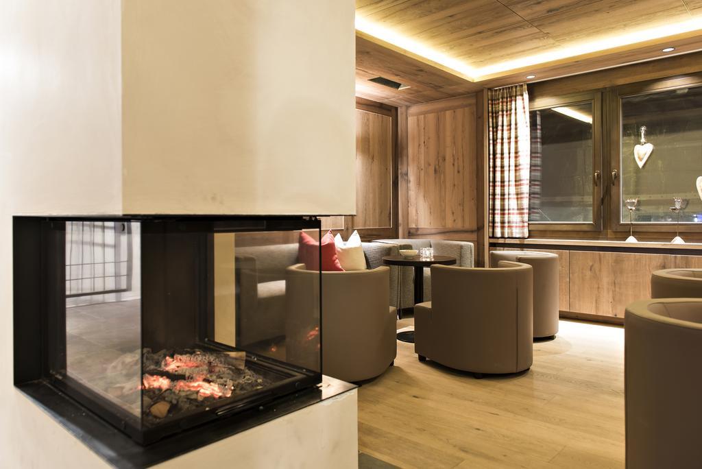 פונטרסינה Hotel Palue מראה חיצוני תמונה